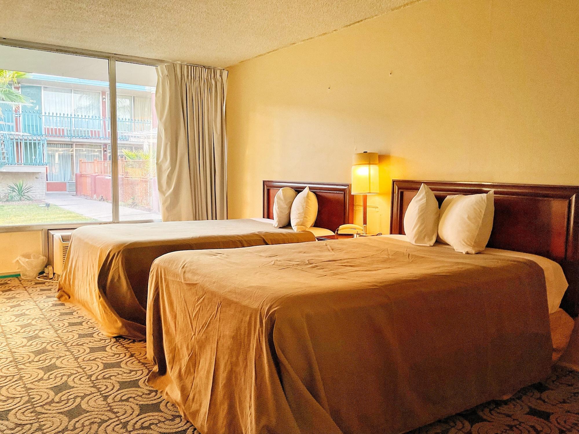 Glh Motel 2*